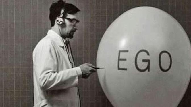 Öz güven ve ego arasındaki fark nedir?