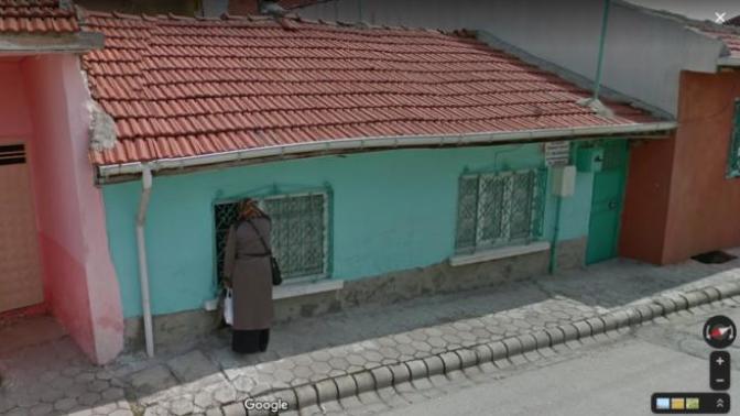 Gizlice başkasının evini gözetlediğiniz oluyor mu hiç?
