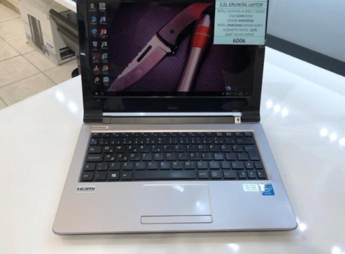 Grundig laptop