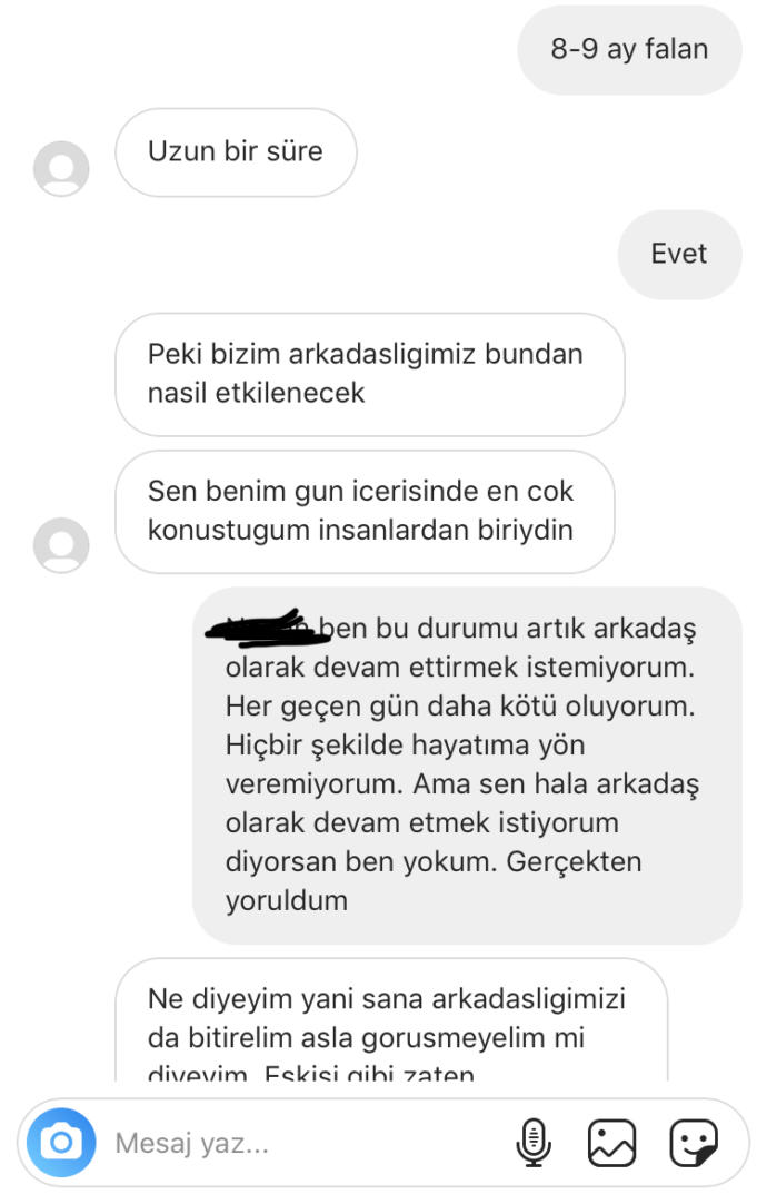 1.5 yıl önce arkadaş olarak başlayan muhabbetimiz sonucunda aşık oldum. Açılmakla kötü mü yaptı?