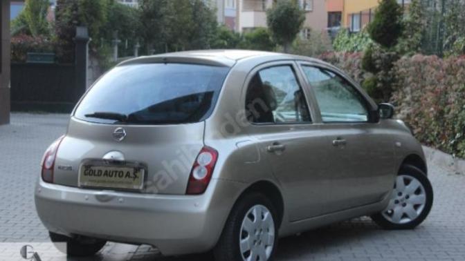 Nissan Micra almayı düşünüyorum, sizce alınır mı, kullanan var mı?
