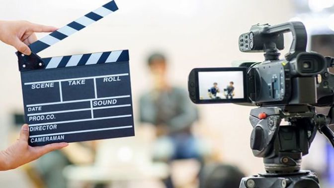 Kısa film çekmenin, uzun metrajdan farkları nelerdir? Kısa film çekerken nelere dikkat etmeliyim?
