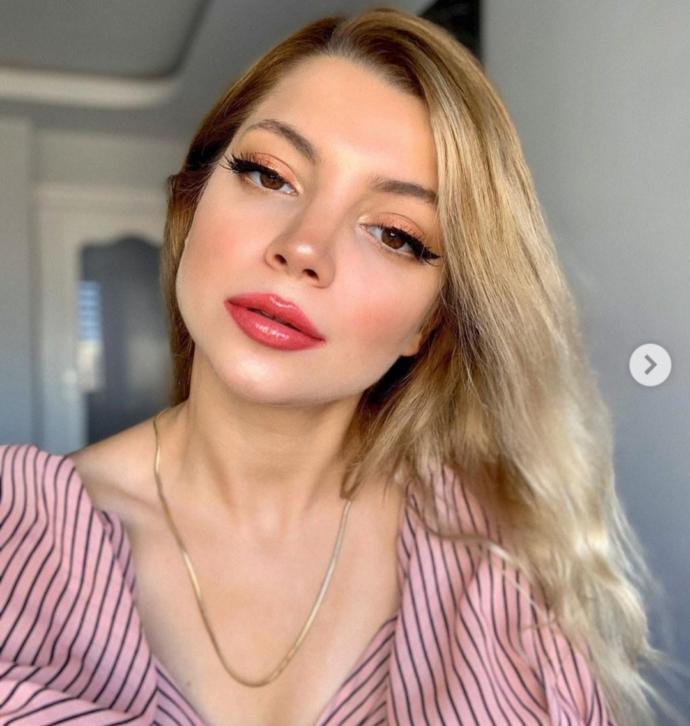 Bu kızlardan hangisi sizce güzel?