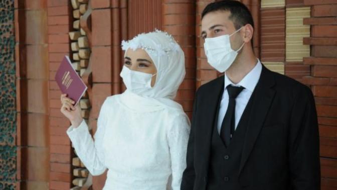 İçişleri Bakanlığı'ndan yeni genelge: Kına gecesi, sünnet düğünü, nişan töreni bazı illerde yasaklandı! Nasıl yorumlarsınız?