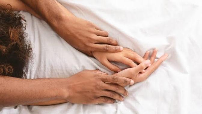 Bakire kızla sevişmek seks yapmak zevkli midir?