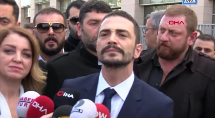 Hoşlandığın kişiyi başkası kaptığında ne yaparsın?