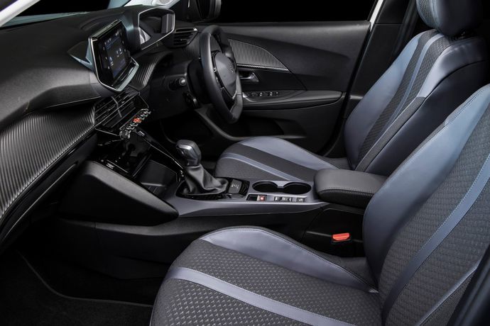 Peugeot 2008 Nasıl Bir Araba? Özellikleri Nelerdir, Yorumlarınız Ne Olur?