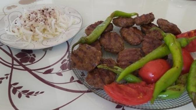 Tost makinesinde köfte pişer mi?