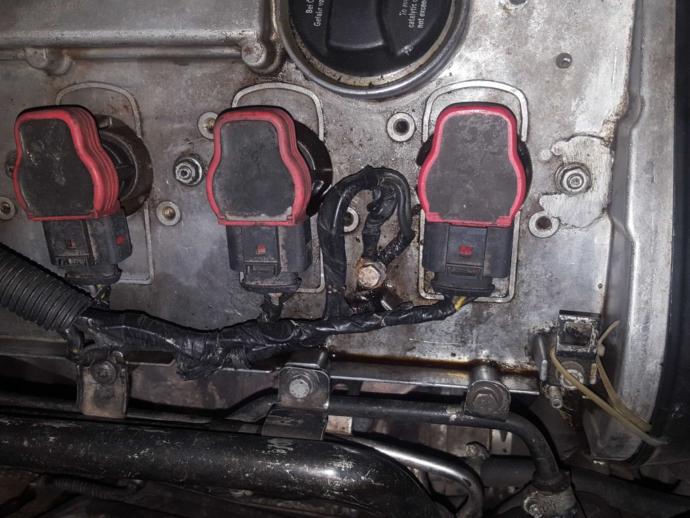 Motordaki yağ kaçağı neyin nesidir?