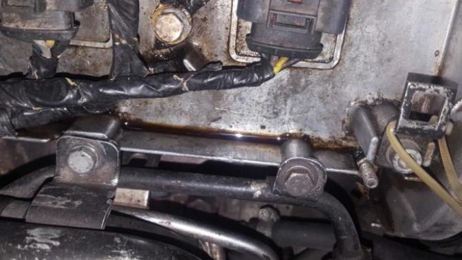 Motordaki yağ kaçağı neyin nesidir?