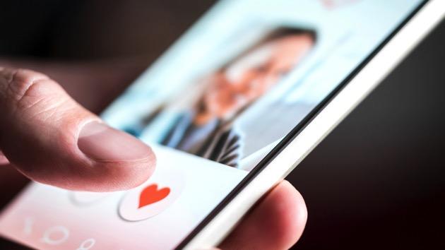 Okcupid mi Tinder mı? Hangisi Daha İyidir? Kullananlar Bilgi Verebilir mi?