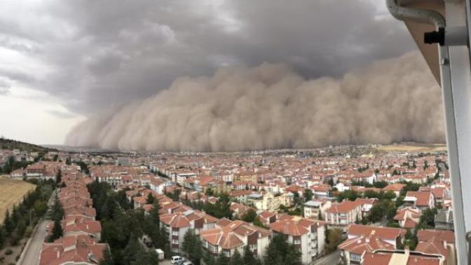 Ankara’da dehşet verici kum fırtınası başladı! Ankara'da olan var mı?