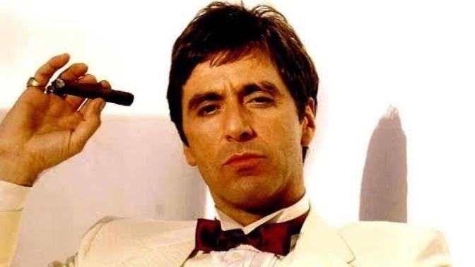 Kocam kendisini Tony Montana sanıyor?