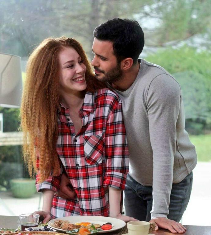 Birinden vazgeçmek zorundasın, sevmek mi sevilmek mi?