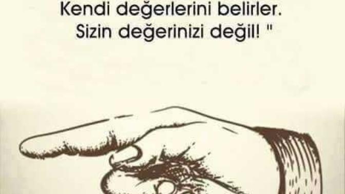 Sizin rezil olmanızı isteyen, size kendinizi değersiz hissettiren, size bir hiç gibi davranan akrabanıza nasıl davranırsınız?
