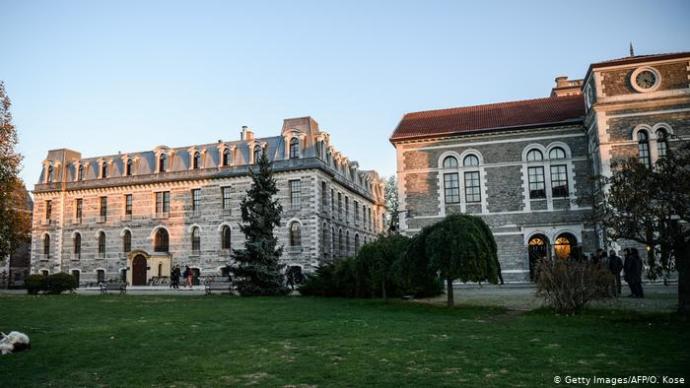 Bilkent mi Boğaziçi mi? Hangisinin eğitimi, olanakları daha iyidir?