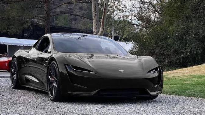 AVENTADOR mu? TESLA ROADSTER 2.0 mı? Açıklamayı okuyun?