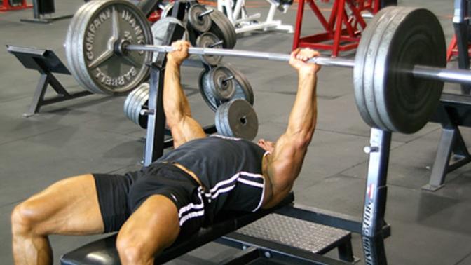 Bench Press Hangi Kasları Çalıştırır? Yardımcı Olur musunuz?