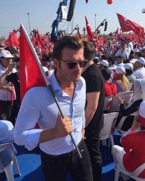 Yabancı erkekler neden çok yakışıklı?