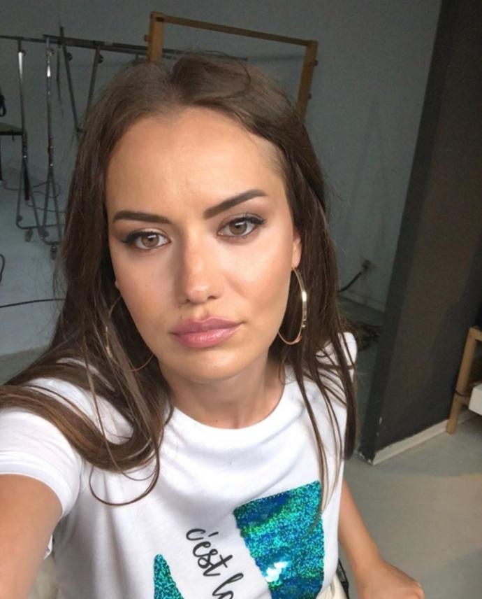 Hangisi daha güzel, Fahriye Evcen mi yoksa Elçin Sangu mu?