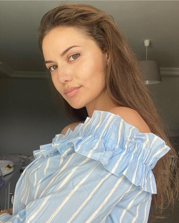 Hangisi daha güzel, Fahriye Evcen mi yoksa Elçin Sangu mu?