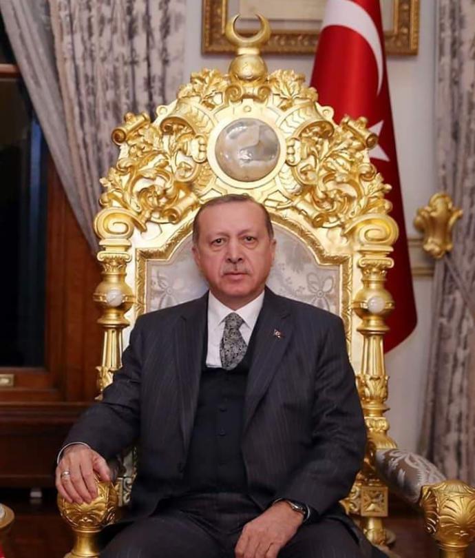 Sizce AKP dini kullanıyor mu?
