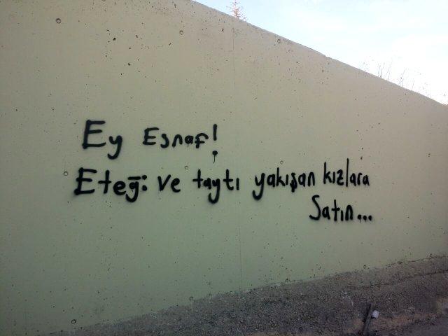 Duvara nasıl bir yazı yazardın?