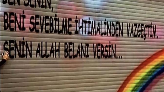 Duvara nasıl bir yazı yazardın?