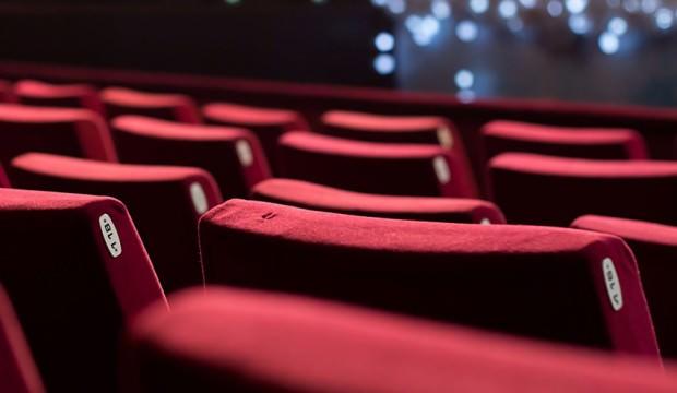 İzlemeye doyamadığınız bir dizi / film var mı?