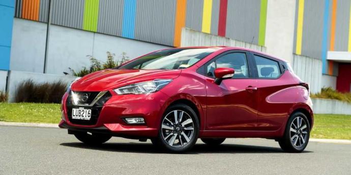 Nissan Micra otomatik vites kullananlar memnun musunuz?