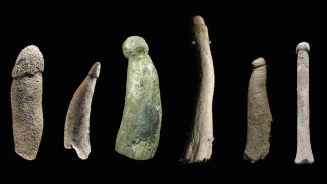 Misafirliğe gittiğiniz evin banyosunda dildo görseniz nasıl bir tepki verirdiniz?
