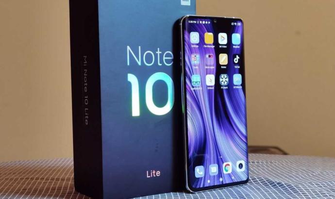 Xiaomi Mi Note 10 Lite nasıl bir akıllı telefon, fiyatına göre alınabilecek akıllı telefon mu?