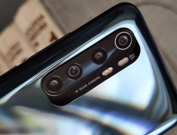 Xiaomi Mi Note 10 Lite nasıl bir akıllı telefon, fiyatına göre alınabilecek akıllı telefon mu?