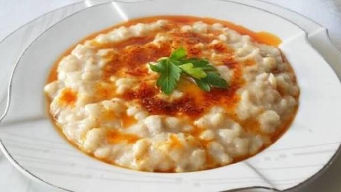 Bu saatte canım keşkek çekti kim bana keşkek yapar beya ısmarlar🤤?