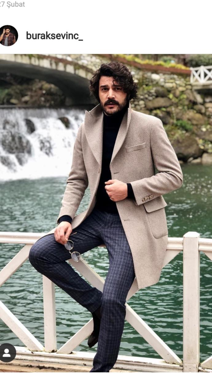 Kırmızı oda oyuncusu Burak Sevinç severler burdamı?