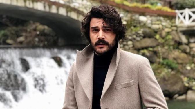 Kırmızı oda oyuncusu Burak Sevinç severler burdamı?
