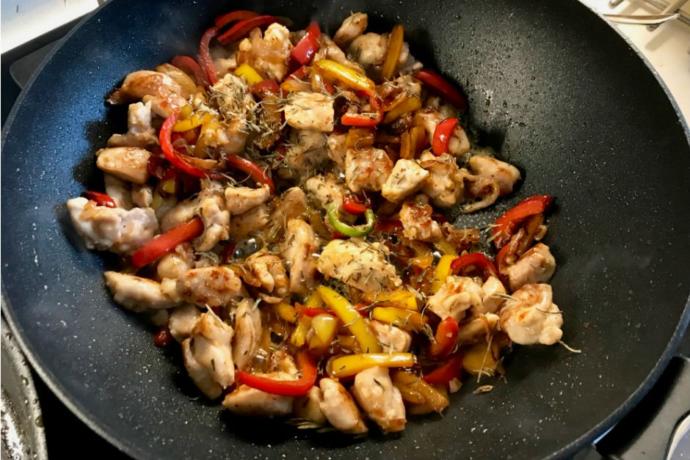 Öğrenci Evinde Yapılacak Yemek Önerileri Alabilir miyim? ErkeklerSoruyor