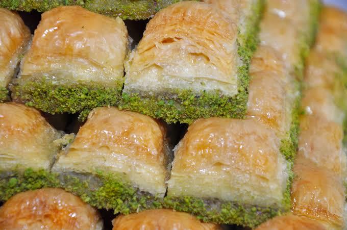 Baklaya Antep mi yoksa Halep tatlısı mı ?