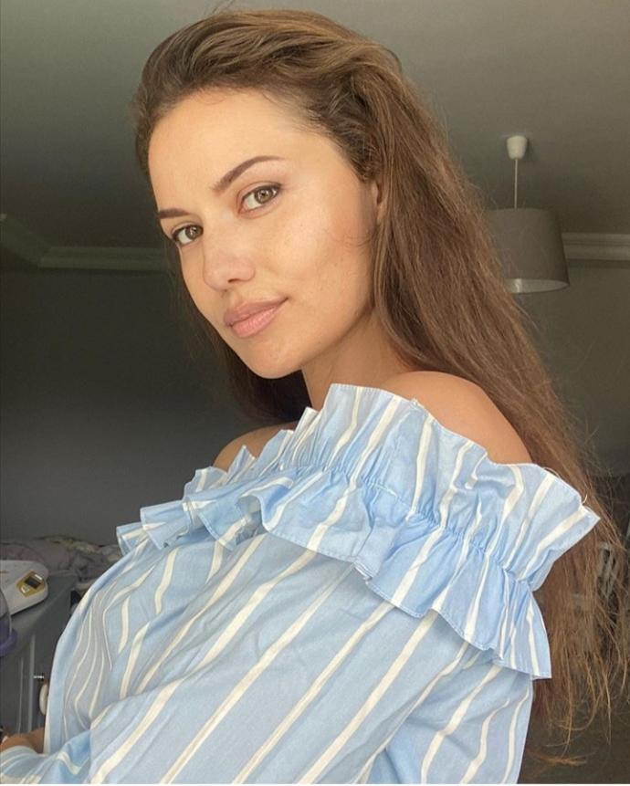 Dünya da Fahriye Evcen den daha güzel bir kadın var mıdır sizce?