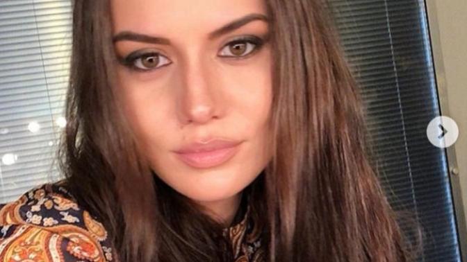 Dünya da Fahriye Evcen den daha güzel bir kadın var mıdır sizce?