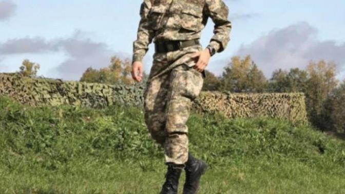 Kızların üniforma tutkusuna inanır mısınız?