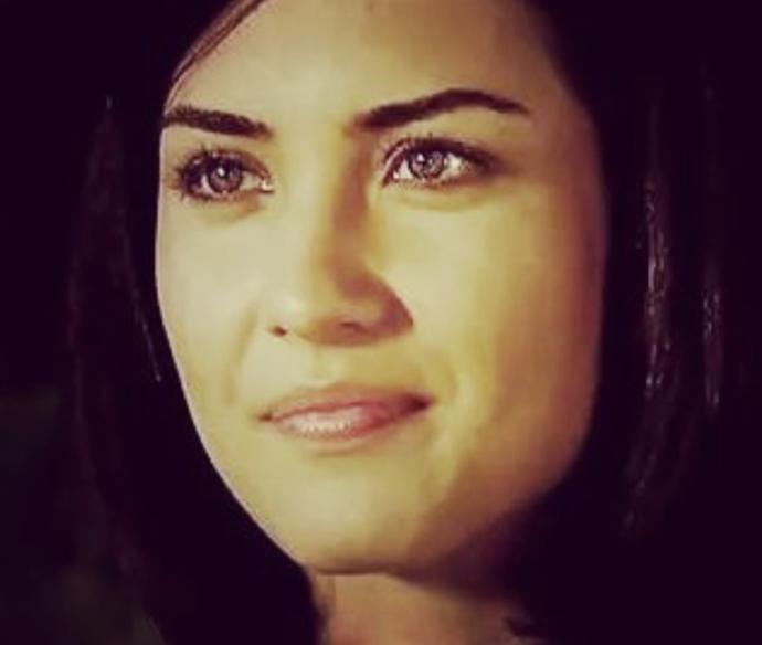 Tuba Büyüküstün güzel mi sizce?