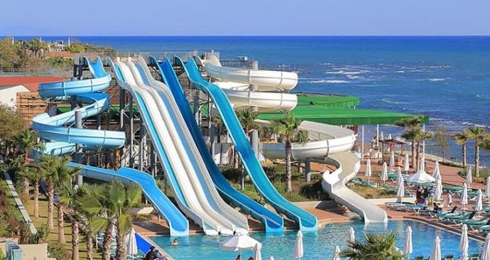 Sevgilinizle/Eşinizle denize gidecek olsanız bir Aquapark otel/Pansiyon/Ev vb. kalmayımı yoksa çadır kurmayı mı tercih edersiniz?