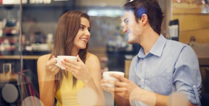Kadınların Aşık Olma Belirtileri Nelerdir? Nasıl Anlaşılır?