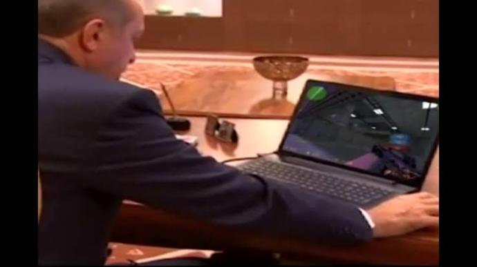 Cumhurbaşkanı Erdoğan 500 bin tablet dağıtılacağını açıkladı! Devletin başka hangi konuda halkına yardım etmesini istersiniz?