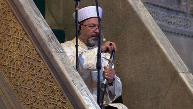 Neredeyse bütün bakanlıklardan fazla bütçesi olan Diyanet İşleri 5100 yeni personel alımı yapacak. Ne düşünüyorsunuz bu konuda?