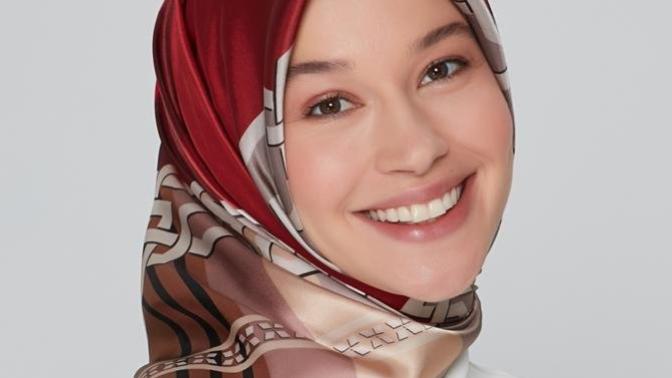 En iyi ipek eşarp markası hangisi?