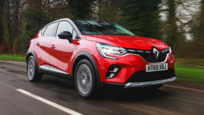 Renault Captur nasıl bir araç? Yakıt tüketimi i̇yi midir?