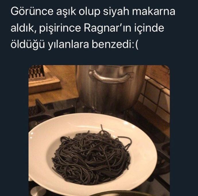 Siyah makarna yer misiniz?