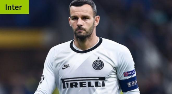 Sizce Muslera mı daha iyi kaleci Handanovic mi?